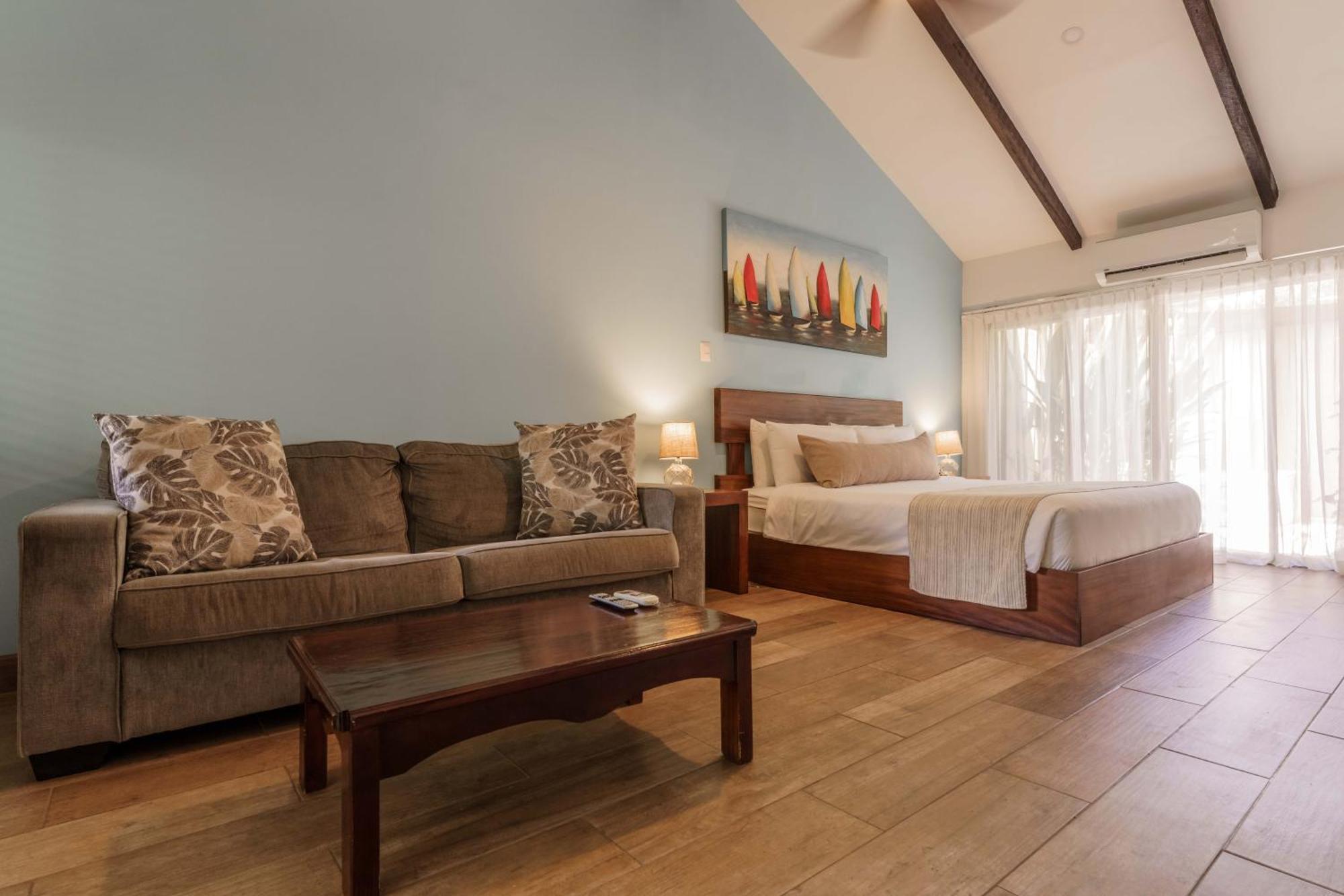 Bahia Del Sol Beach Front Boutique Hotel Potrero  Exterior photo